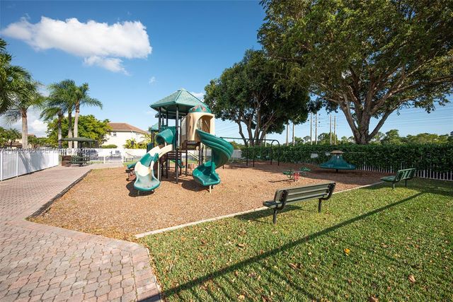 14803 SW 132nd Ave, Miami, FL 33186