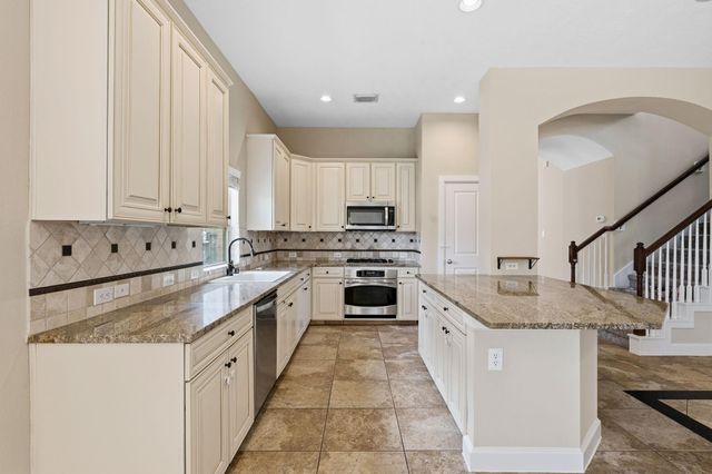7011 Dewberry Shores Lane, Humble, TX 77396