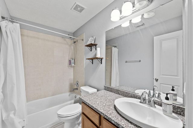 7011 Dewberry Shores Lane, Humble, TX 77396