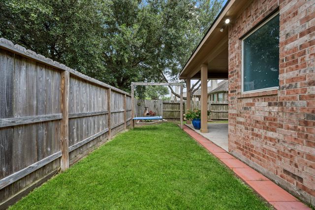 7011 Dewberry Shores Lane, Humble, TX 77396