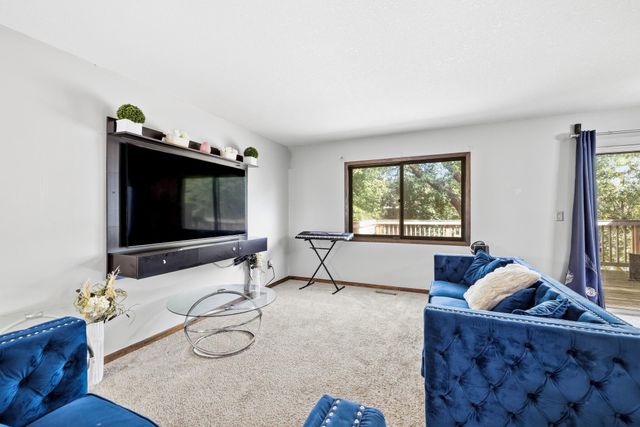 7865 Yucca Lane N A, Maple Grove, MN 55311