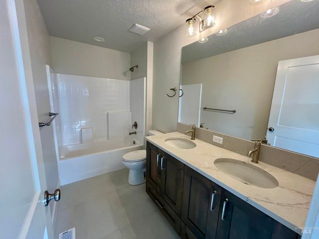 1245 E Andes Dr, Kuna, ID 83634