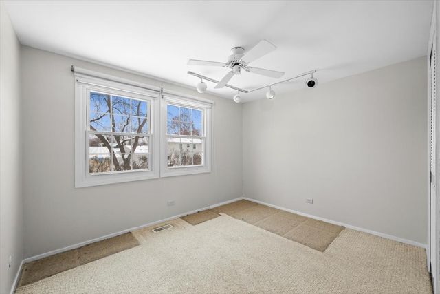 440 Burnt Ember Lane, Buffalo Grove, IL 60089