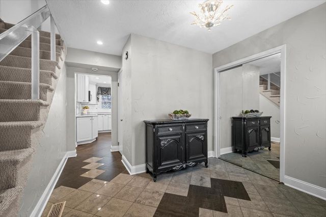 440 Burnt Ember Lane, Buffalo Grove, IL 60089