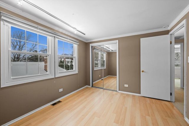 440 Burnt Ember Lane, Buffalo Grove, IL 60089