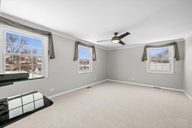 440 Burnt Ember Lane, Buffalo Grove, IL 60089