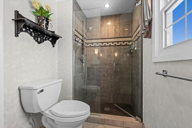 440 Burnt Ember Lane, Buffalo Grove, IL 60089