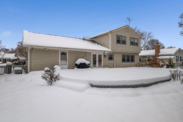 440 Burnt Ember Lane, Buffalo Grove, IL 60089
