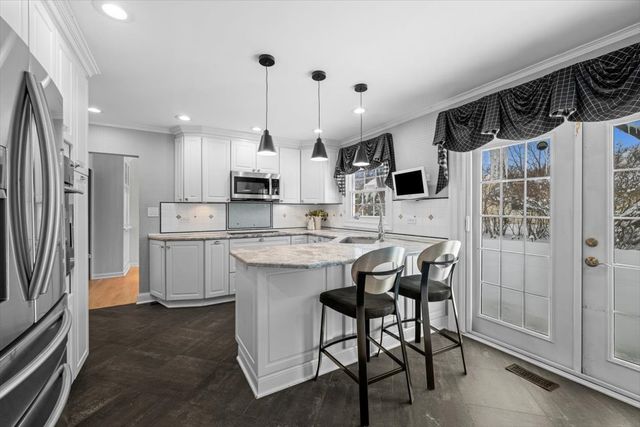 440 Burnt Ember Lane, Buffalo Grove, IL 60089