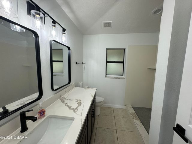 121 Tropic Bird Court, Daytona Beach, FL 32119
