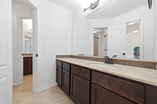 13922 Palmer Glen Lane, Houston, TX 77044