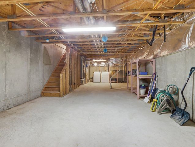 907 MYRTLE AVE, Baltimore, MD 21201