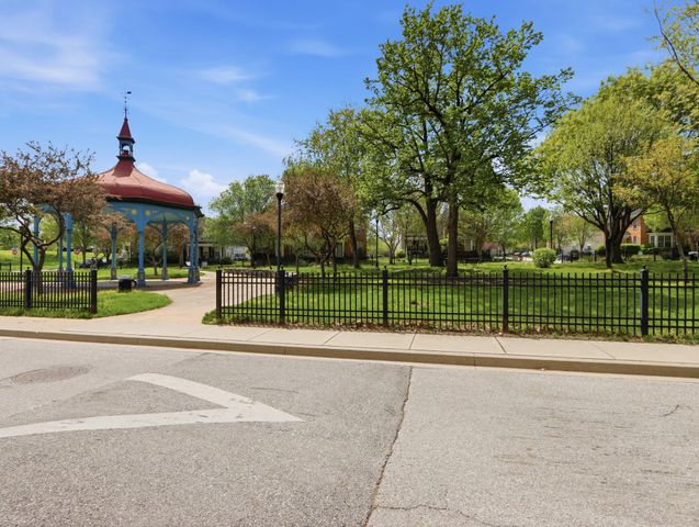 907 MYRTLE AVE, Baltimore, MD 21201