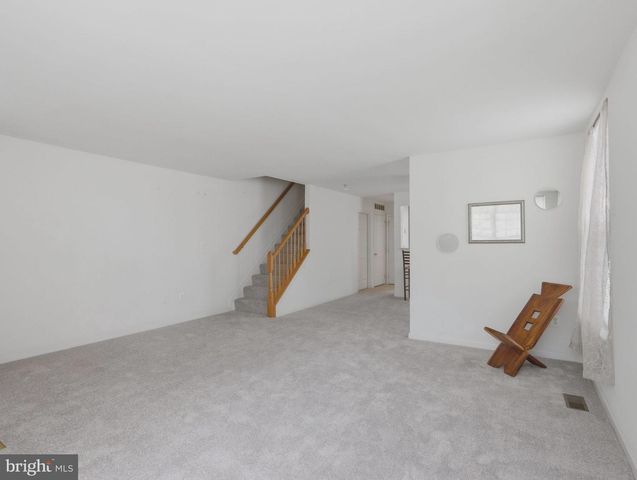 907 MYRTLE AVE, Baltimore, MD 21201