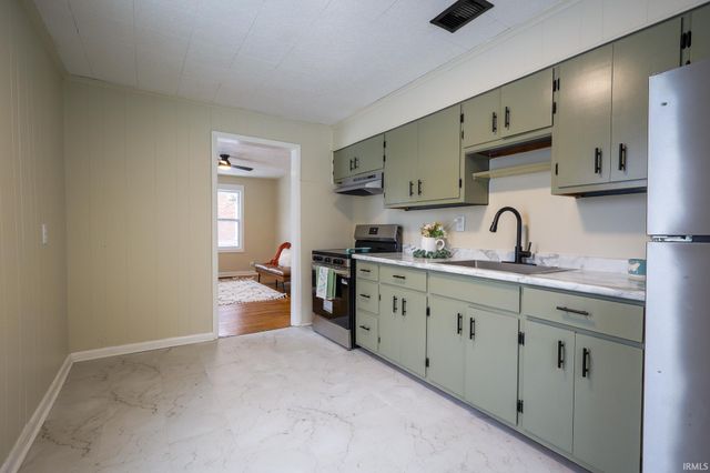 1821 Harding Avenue, Evansville, IN 47711