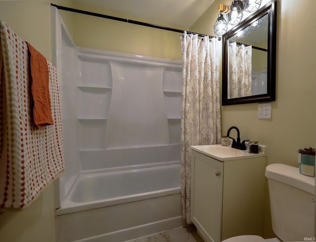 1821 Harding Avenue, Evansville, IN 47711