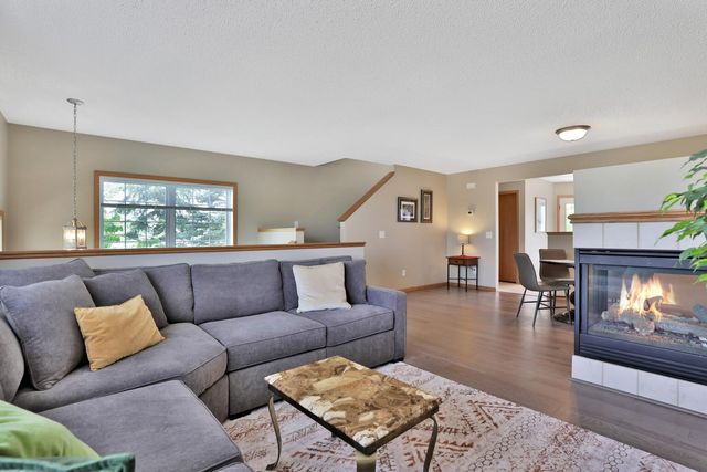 5175 Fairpoint Drive N, Hugo, MN 55038