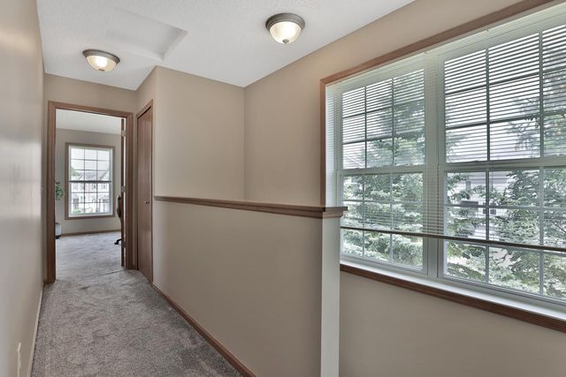 5175 Fairpoint Drive N, Hugo, MN 55038
