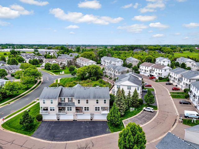 5175 Fairpoint Drive N, Hugo, MN 55038