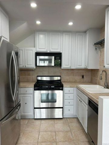 4040 Porte La Paz 75, San Diego, CA 92122