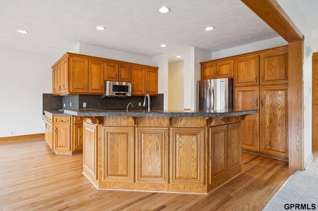 19719 Raven Drive, Louisville, NE 68037