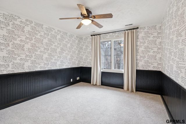 19719 Raven Drive, Louisville, NE 68037