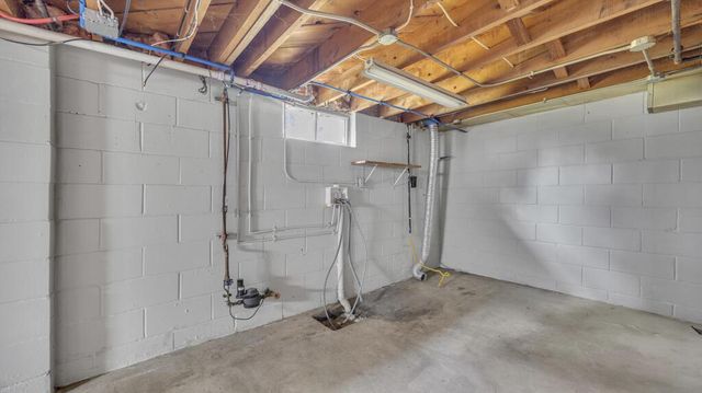 2305 Mayflower AVENUE, Sheboygan, WI 53083