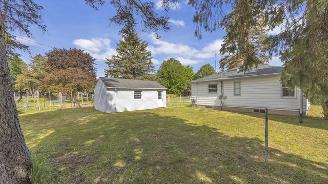 2305 Mayflower AVENUE, Sheboygan, WI 53083