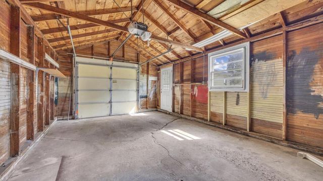 2305 Mayflower AVENUE, Sheboygan, WI 53083