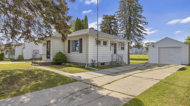 2305 Mayflower AVENUE, Sheboygan, WI 53083