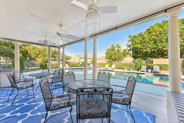 5813 Doliver Drive 72, Houston, TX 77057