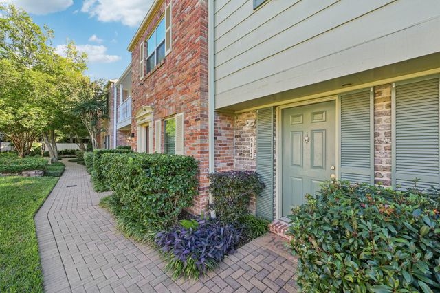 5813 Doliver Drive 72, Houston, TX 77057