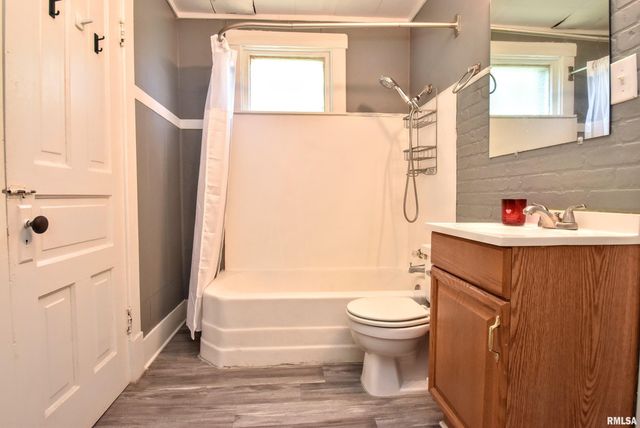 828 N Garfield Ave Apt 2, Peoria, IL 61606
