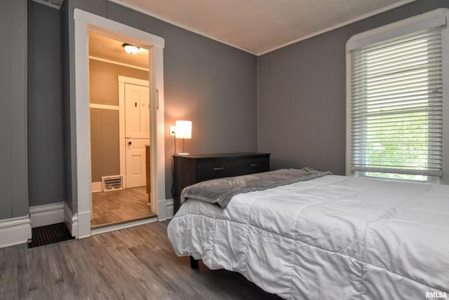 828 N Garfield Ave Apt 2, Peoria, IL 61606