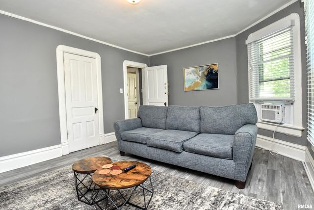 828 N Garfield Ave Apt 2, Peoria, IL 61606
