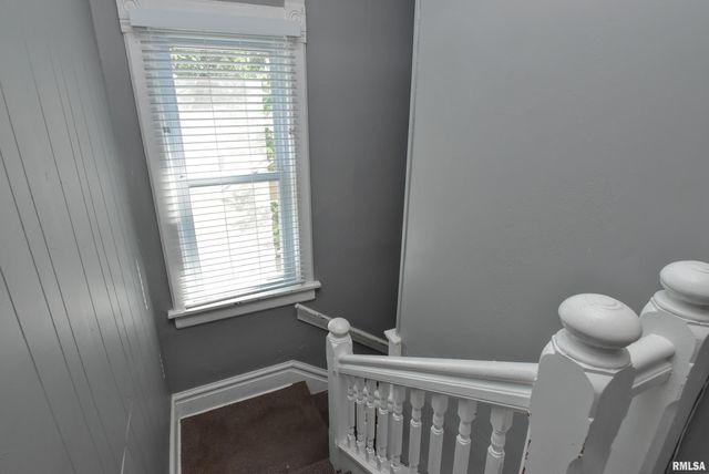 828 N Garfield Ave Apt 2, Peoria, IL 61606
