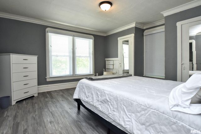 828 N Garfield Ave Apt 2, Peoria, IL 61606