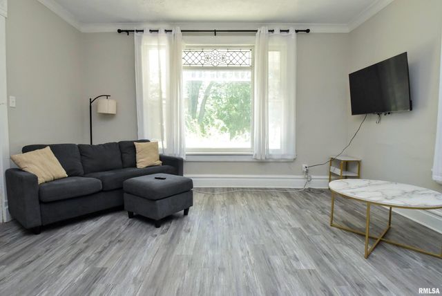 828 N Garfield Ave Apt 2, Peoria, IL 61606