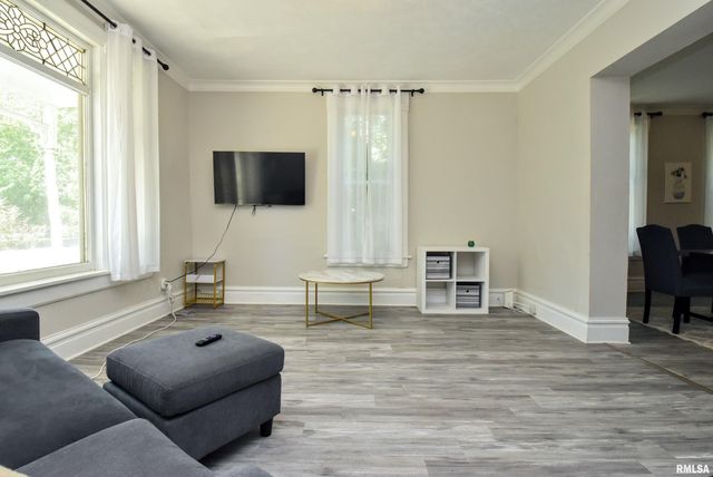 828 N Garfield Ave Apt 2, Peoria, IL 61606