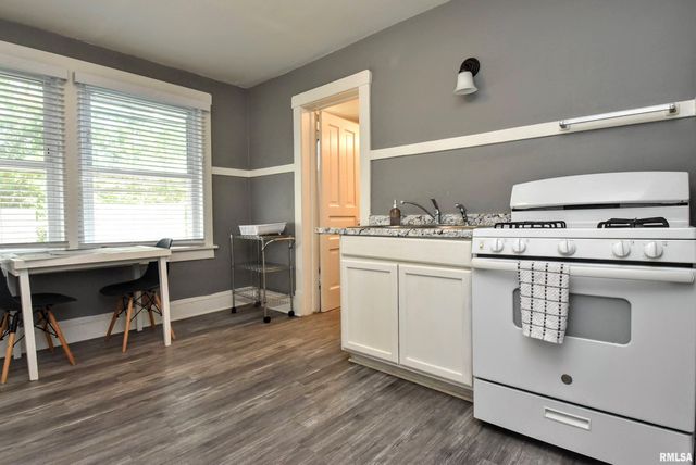 828 N Garfield Ave Apt 2, Peoria, IL 61606