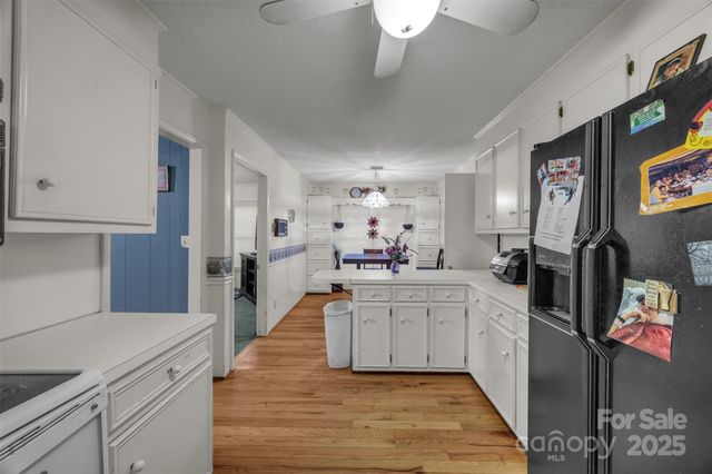 288 Northwood Park, Taylorsville, NC 28681