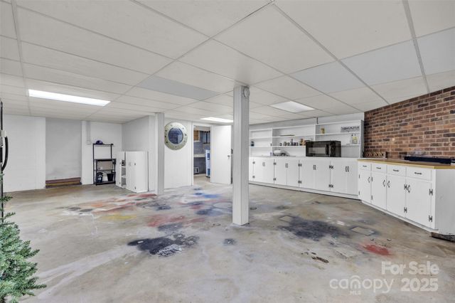 288 Northwood Park, Taylorsville, NC 28681