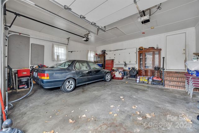 288 Northwood Park, Taylorsville, NC 28681