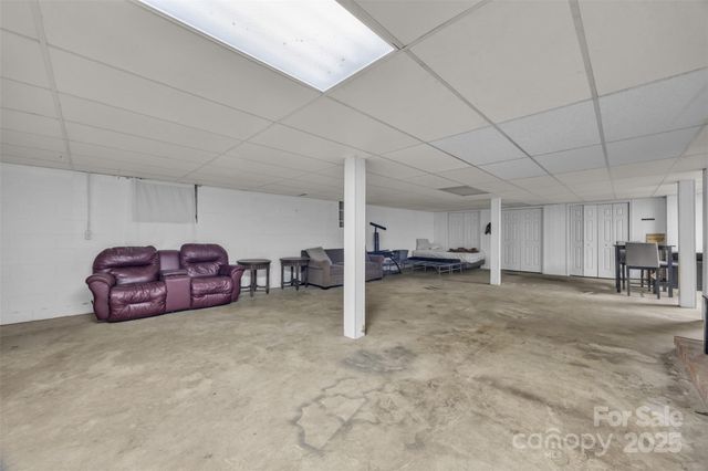 288 Northwood Park, Taylorsville, NC 28681