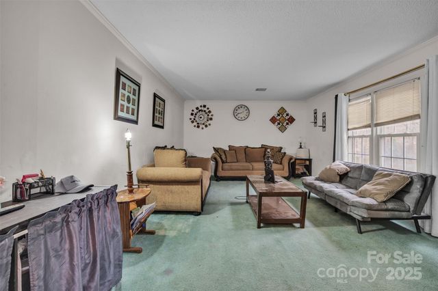 288 Northwood Park, Taylorsville, NC 28681