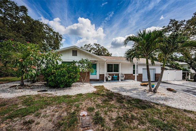 412 PENNSYLVANIA AVENUE, Palm Harbor, FL 34683