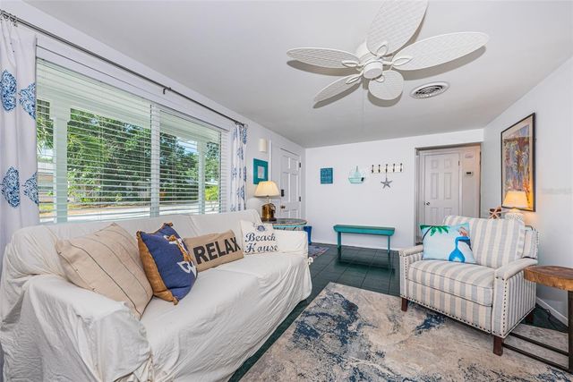 412 PENNSYLVANIA AVENUE, Palm Harbor, FL 34683