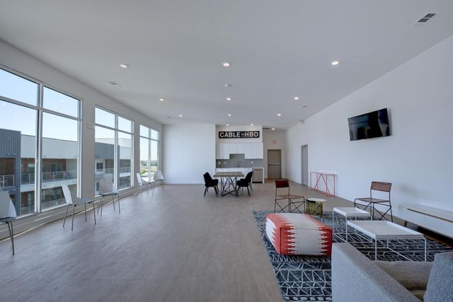 4361 S Congress Ave 526, Austin, TX 78745