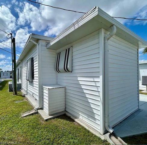 5558 Palm Beach BLVD # 256, Fort Myers, FL 33905