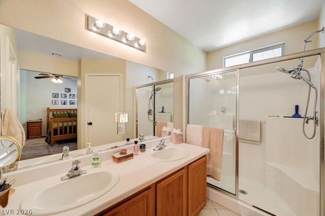 4945 Mascaro Drive, Las Vegas, NV 89122